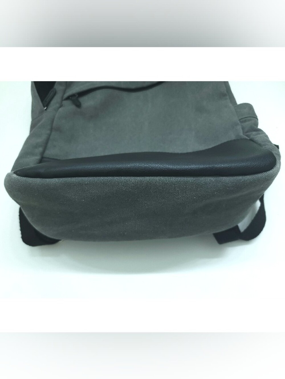 Matco Tools Backpack Embroidered Gray Promotional - Picture 4 of 7